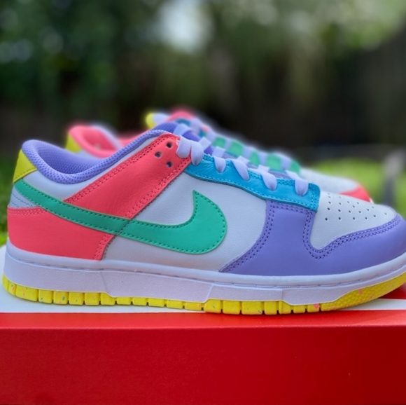 Sold!!! Nike Dunk Low Easter Candy - Picture 1 of 6